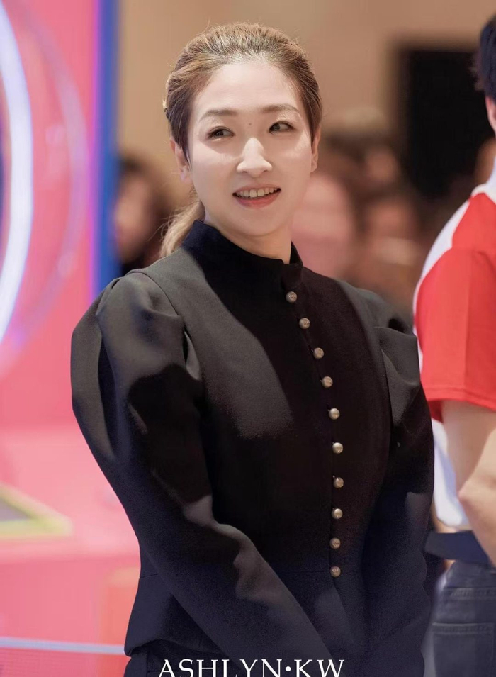 leyu-抵达澳门，刘诗雯上任，正式任命，新岗位曝光，和孙颖莎互动|乒乓球世界杯|国际乒联|国乒|乒乓球|世界杯_新浪新闻